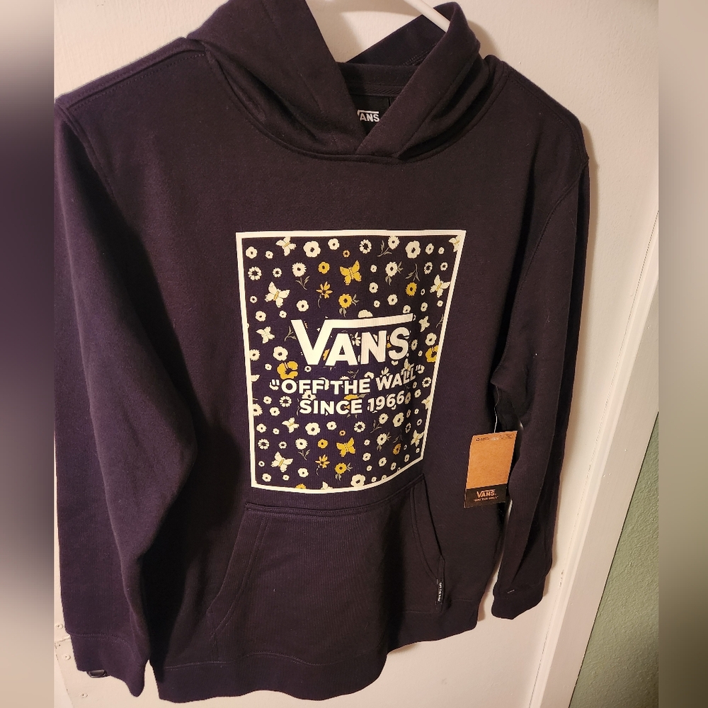 NWT- Women's Vans Black Hoodie with Graphic Print Size Large (May Run On Small)